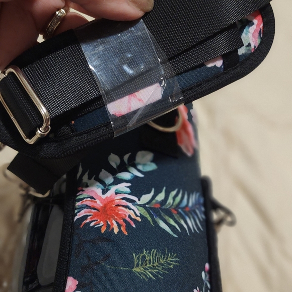 64 oz water bottle - Picture 2 of 8